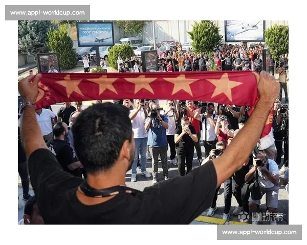 恰 20 经纪人赴伊斯坦布尔敲定转会 加拉塔萨雷 1500 万欧协议在望