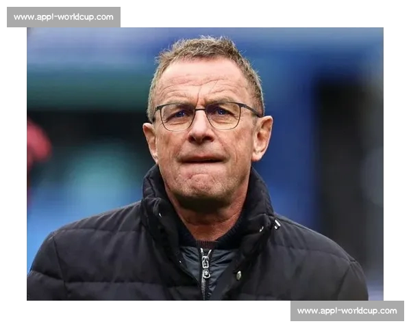 朗尼克曝猛料!阿拉巴重伤前拜仁曾密议签回,休战超 1 年或改写转会史